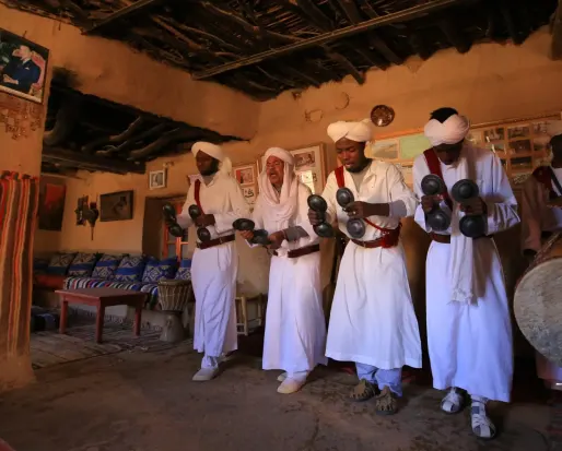 Nomad villages & Khamlia